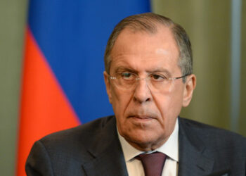 Lawrow: EU schlägt inakzeptable Militärintervention in der Ukraine vor