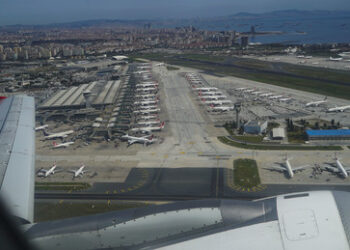 Milliyet: Flughafen Istanbul geeigneter Ort für Treffen zwischen Moskau, Washington und Kiew