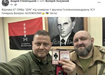 Möglicher Selenskij-Nachfolger Saluschny setzt auf Neonazis als Vorbild