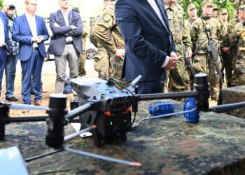 Russische Drohnen über Ostdeutschland: Moskau weist Vorwürfe zurück