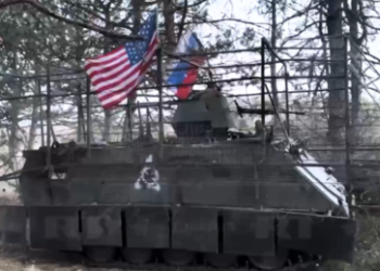 Russische Soldaten: Darum haben wir die US-Flagge gehisst (VIDEO)