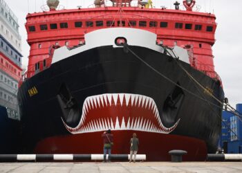 Russland: Eine Frau erstmals am Ruder eines Atomeisbrechers