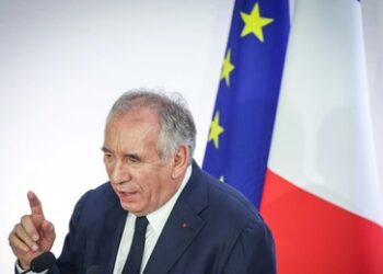 Schuldenkrise in Frankreich: Premierminister Bayrou stellt Vertrauensfrage