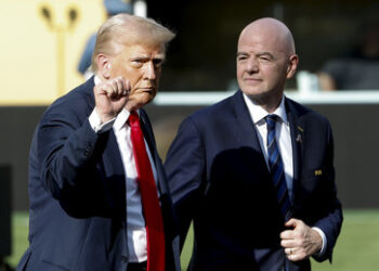 Schweiz könnte FIFA-Chef zur Rettung der Zollgespräche mit Trump einsetzen