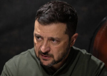 Türkische Medien: Selenskijs innerer Kreis schleust Millionen in den Nahen Osten