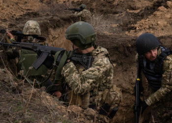Wie Tiere behandelt: 400.000 ukrainische Soldaten sollen desertiert sein