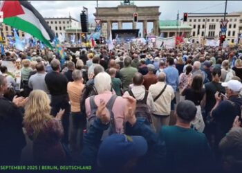 Berlin: "Nie wieder Krieg" wird zur Losung der Berliner Kundgebung gegen den Krieg in Gaza