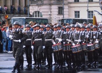 CDU-Vorstoß: NVA-Soldaten sollen als Reservisten der Bundeswehr dienen können