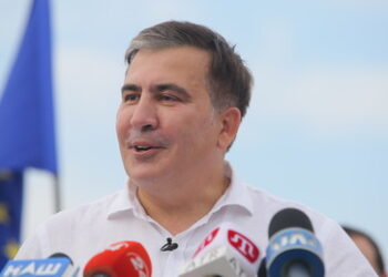 Georgien: Gericht verurteilt Ex-Präsident Saakaschwili zu millionenschwerer Geldstrafe