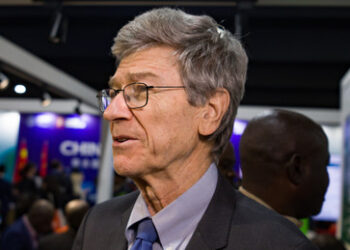 Macron gab zu, dass NATO den Ukraine-Krieg verursacht hat – Jeffrey Sachs