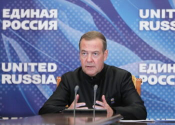 Medwedew: Russland hat Gründe, von Finnland Reparationen in Milliardenhöhe zu fordern