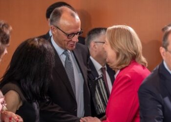 Pläne der Bundesregierung: 9 Milliarden für die Ukraine, 5 Milliarden beim Bürgergeld kürzen