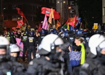 Propaganda: Wie der WDR die Kölner Friedensdemo zu einem Gewaltevent umdichtet