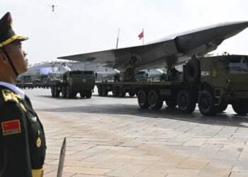 Siegesparade: China präsentiert erstmals Kampfflugzeuge der fünften Generation