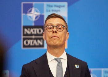 Stubb: Finnland wird Flugzeuge bei Grenzverletzung nicht sofort abschießen