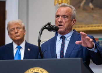 Trumps und Kennedys Impfstoffkritik: "Gefährlichste Pressekonferenz der US-Geschichte"