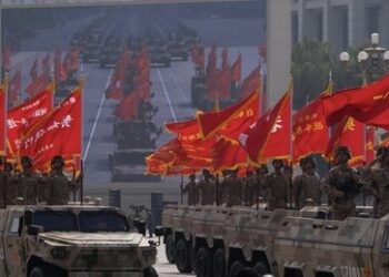 Warnsignal an USA für einen Krieg im Pazifik: China enthüllt bei Militärparade neue Waffensysteme