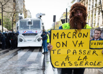 Beispiellose Staatskrise in Frankreich: drei Optionen für Macrons Scherbenhaufen