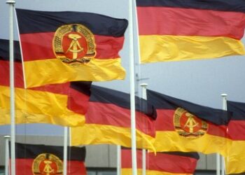Deutschland am Feiertag: 35 und kein bisschen einig