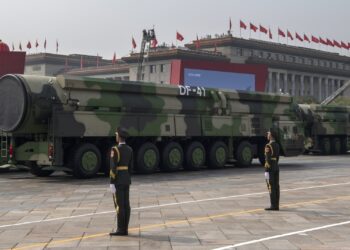 Die Macht des Drachen: Warum Chinas Raketen dem US-Militär schlaflose Nächte bereiten