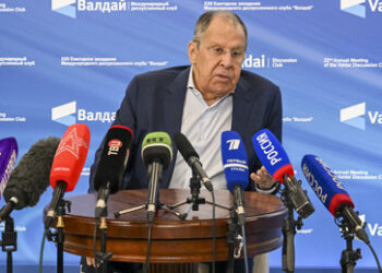 Lawrow: Europäische Falken untergraben Verhandlungen zwischen Russland und USA