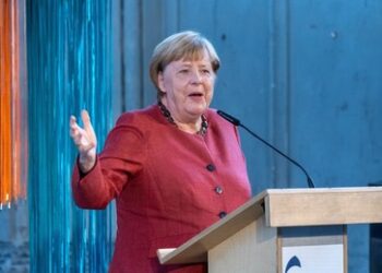 Merkel bezeichnet AfD als "menschenverachtende Partei"