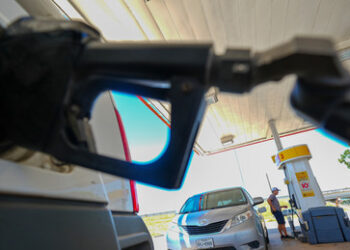 Nach Sanktionsankündigungen gegen Russland: Ölpreis steigt um fünf Prozent an