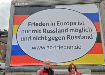 Plakataktion der besonderen Art: Aachener "werben" für den Frieden