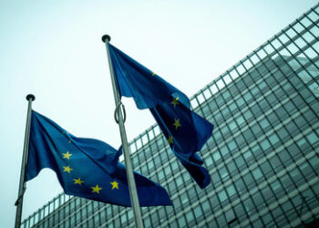 Politico: EU könnte eines ihrer Kernprinzipien für Ukraine-Beitritt aufgeben