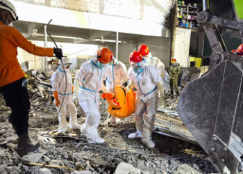 Schuleinsturz in Indonesien: Bergungsarbeiten beendet – 61 Tote