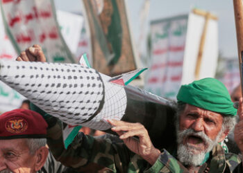 Sirenen heulen im Zentrum Israels: Huthi greifen erneut mit ballistischen Raketen an