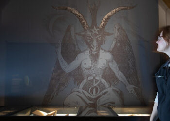 Studie: Ein Viertel der Deutschen sieht Politik von "geheimen Mächten" gesteuert