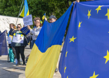 Von 100 auf 1.000 pro Woche: Immer mehr junge Ukrainer kommen nach Deutschland