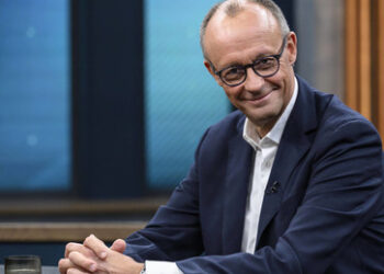 "Bevölkerung muss mehr aufwenden" - Merz kündigt höhere Kosten für Rente und Gesundheit an