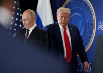 "Russland ist selbst schuld daran": Duran-Podcaster gehen mit Putin hart ins Gericht