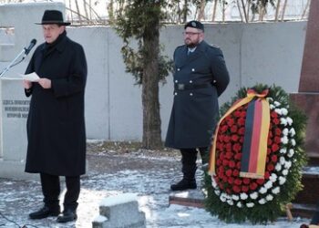 Am Volkstrauertag: Botschafter Lambsdorff hetzt in Moskau gegen Russland