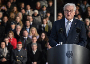 Bundeswehrgelöbnis: Angesichts "russischer Bedrohung" will Steinmeier Pflichtzeit für alle