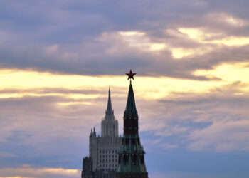 Ex-US-Beamter: Putin startete Spezialoperation, weil er Existenzbedrohung für Russland erkannte