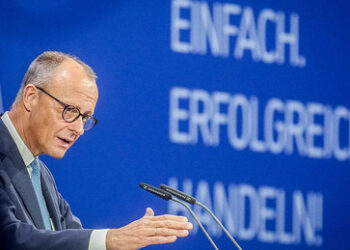 Junge Ukrainer sollen "Dienst in ihrem Land versehen" -  Merz will Bürgergeld streichen