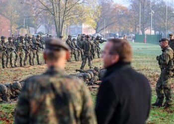 Peskow: Wir sehen, dass Europa sich auf einen Krieg mit Russland vorbereitet