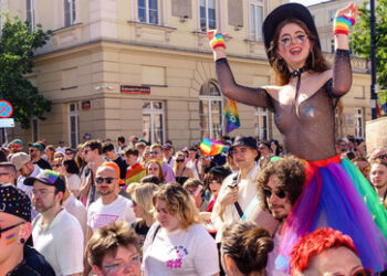 Polen muss im Ausland geschlossene gleichgeschlechtliche Ehen anerkennen