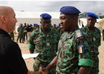 Trick zum Entsenden von Truppen in die Ukraine: Frankreich legalisiert private Militärunternehmen