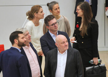 Vier BSW-Abgeordnete in Brandenburg ausgetreten - Koalition trotzdem stabil