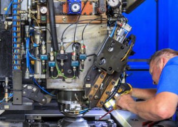 "Berliner Zeitung": Ost-Unternehmer kritisieren Merz – und fordern pragmatischen Umgang mit der AfD