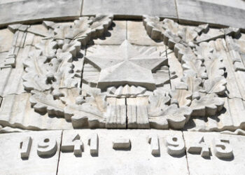 "Diese Denkmäler sind für uns heilig" – DDR-Jurist Hans Bauer über Umwidmung der Sowjetehrenmale