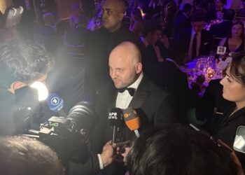 AfD-Reisen in die USA: Kotau vor dem Hegemon oder Dialog auf Augenhöhe?