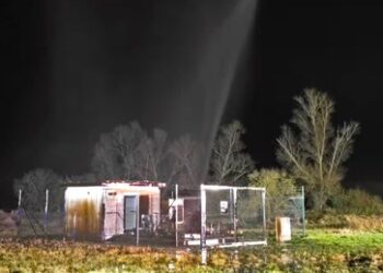 Brandenburg: Mehr als 200.000 Liter Rohöl nach "Sicherheitstest" an Pipeline-Havarie ausgetreten