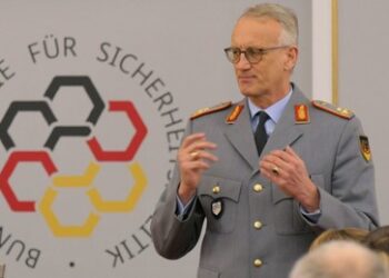 Bundeswehr-General: "48-Stunden-Woche", um "gegen Putin gewappnet zu sein"