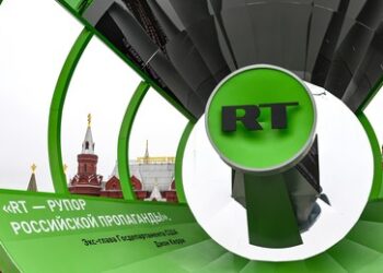 Economist-Chefredakteurin gibt zu: RT wächst schneller als viele führende Medien weltweit