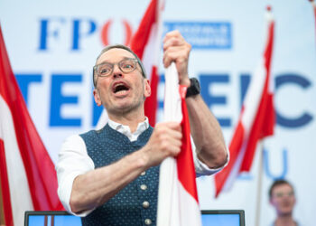 FPÖ weiter vorne, Koalition unter Druck